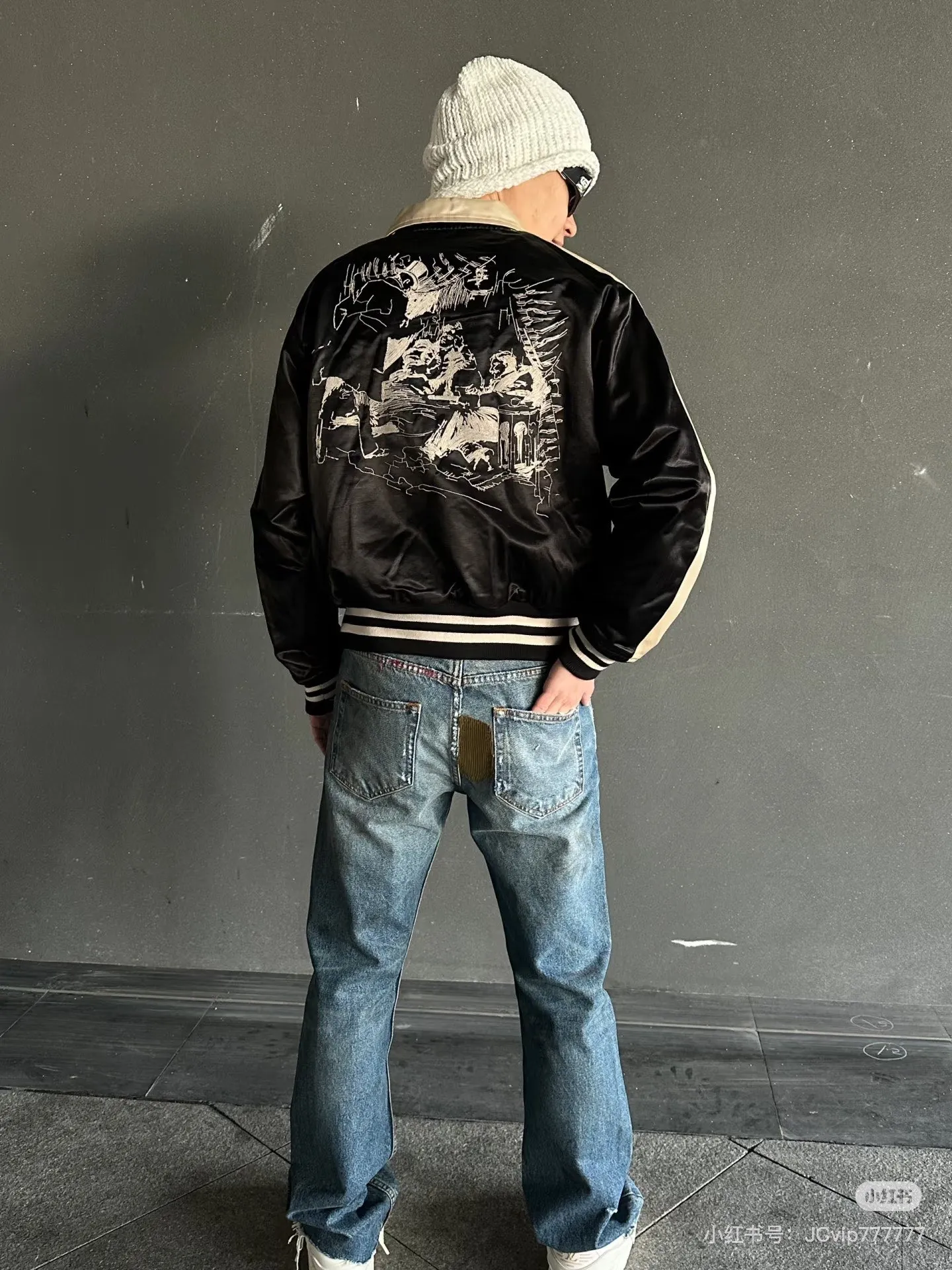 ERD Melancholic Rich Second Generation Patch Jeans Blue Upper Body Picture